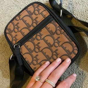 Crossbody bag
